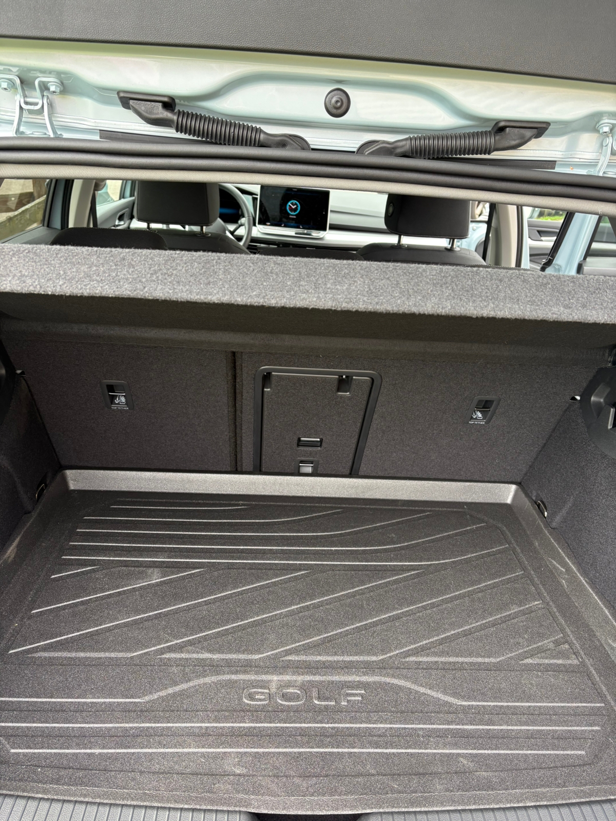 Volkswagen Golf 2026, photo 6/9