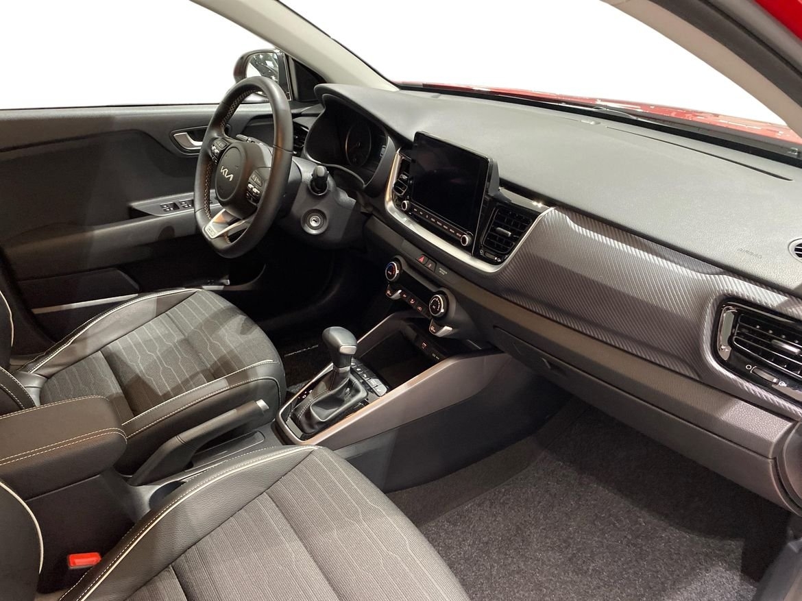 Kia Stonic GT LINE 2023, photo 4/14
