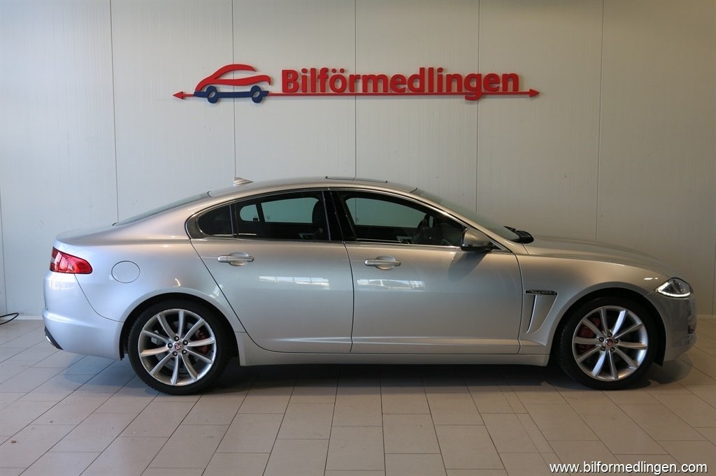 Jaguar XF 3.0 V6 S/C AWD 340hk 2014, bild 2/10