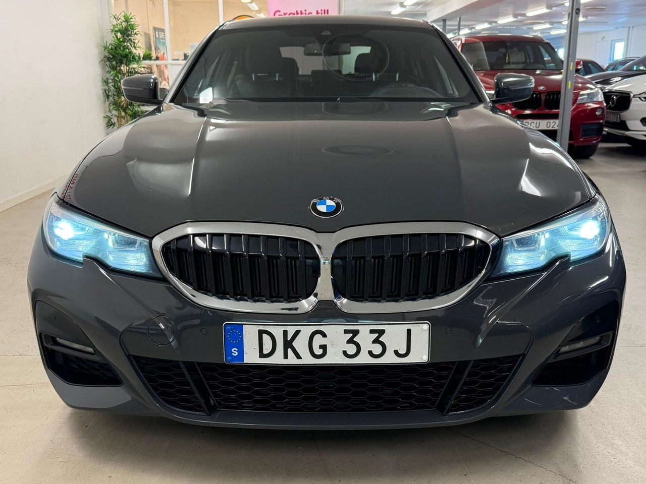 BMW 330 2020, bild 2/10