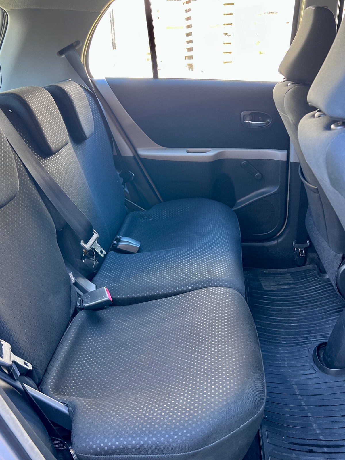 Toyota Yaris 2010, bild 6/11