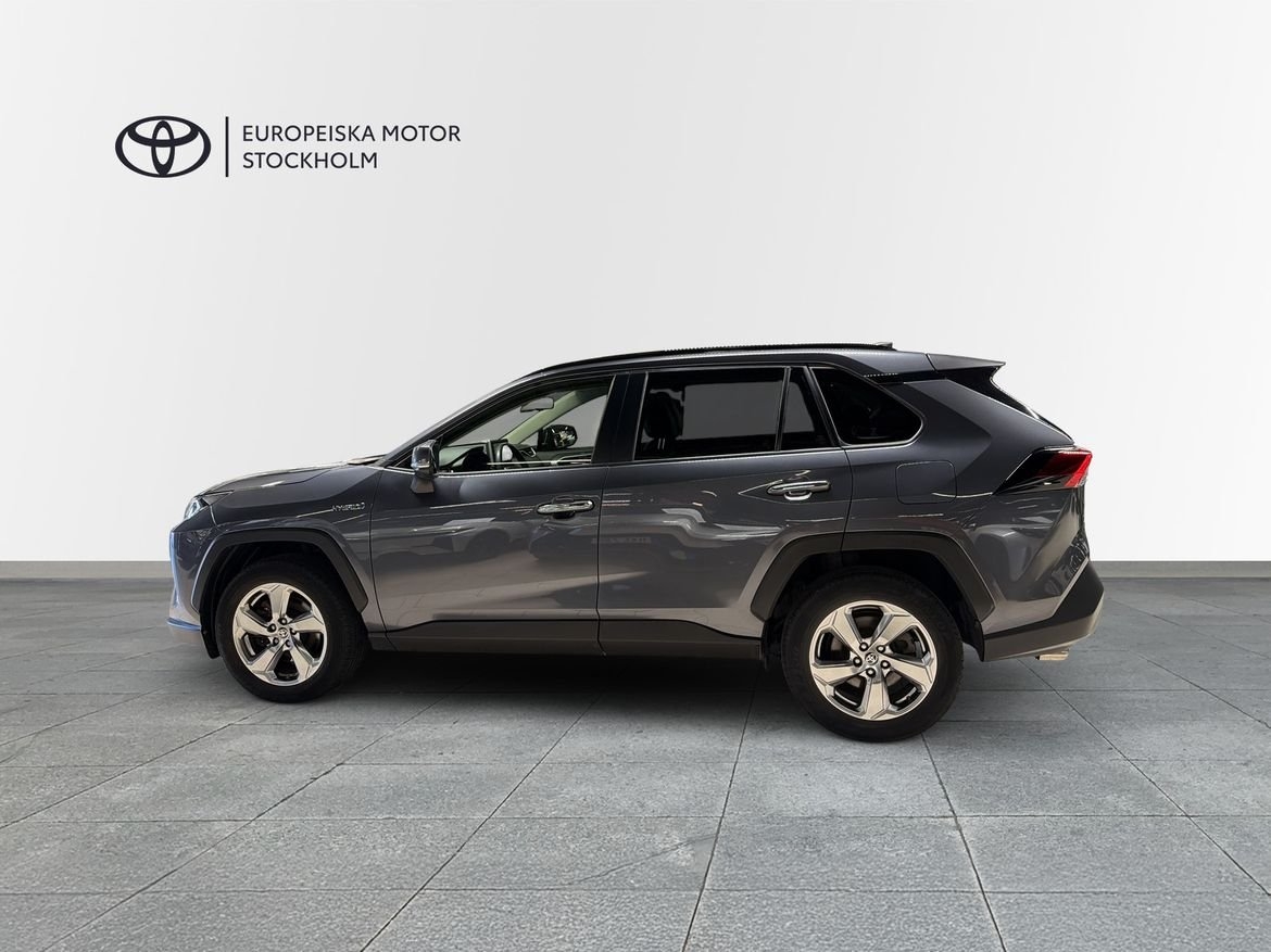Toyota RAV4 2021, photo 3/13