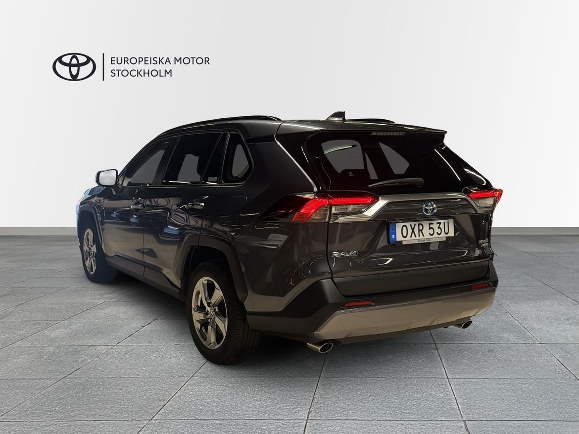 Toyota RAV4 2021, photo 2/13