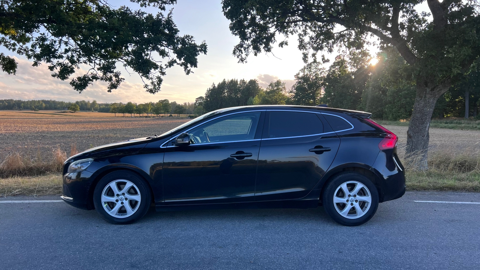 Volvo V40 D2 Momentum 2015, bild 4/10