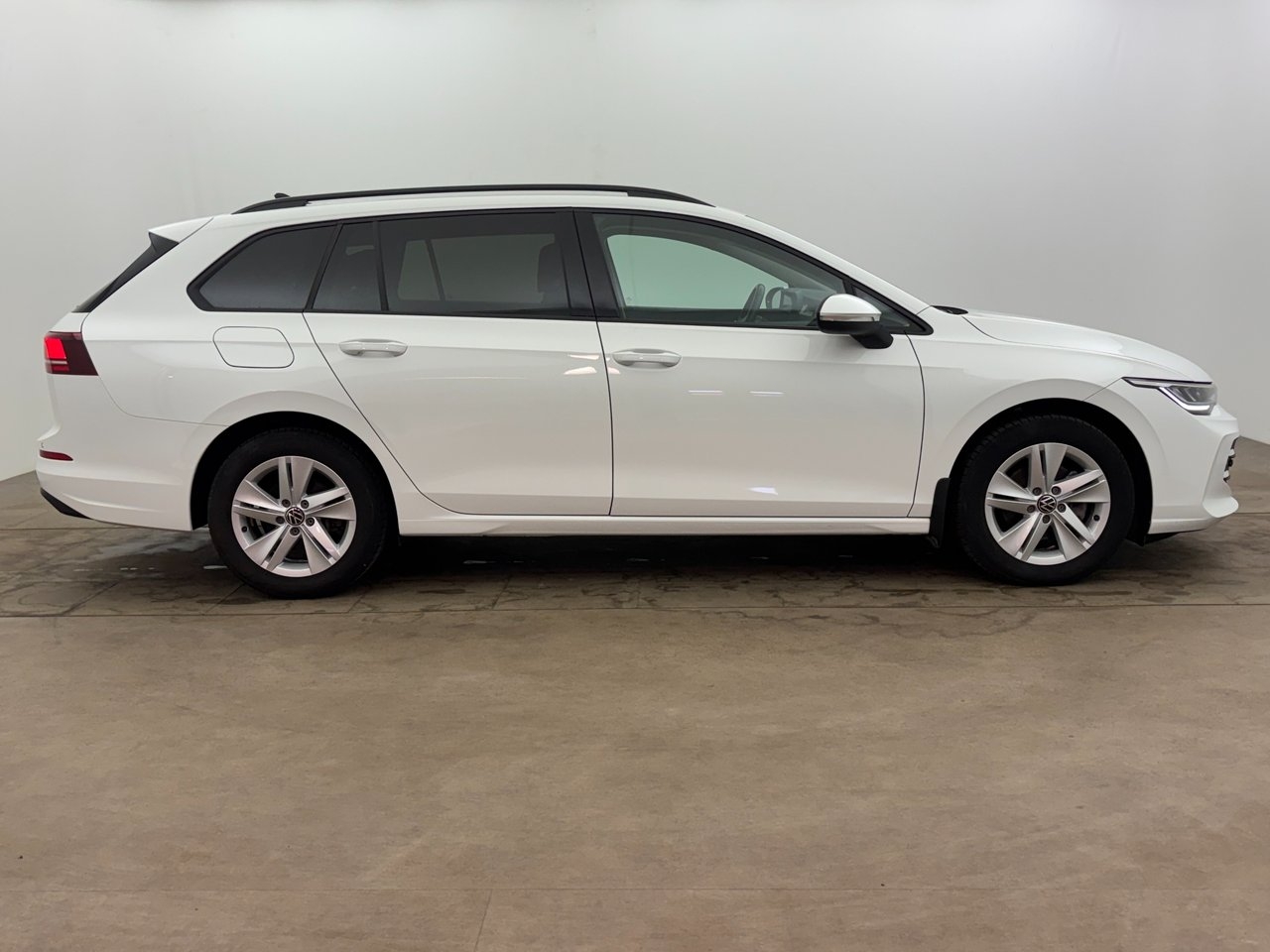 Volkswagen Golf 1.5 eTSI ACT OPF 2024, bild 7/10
