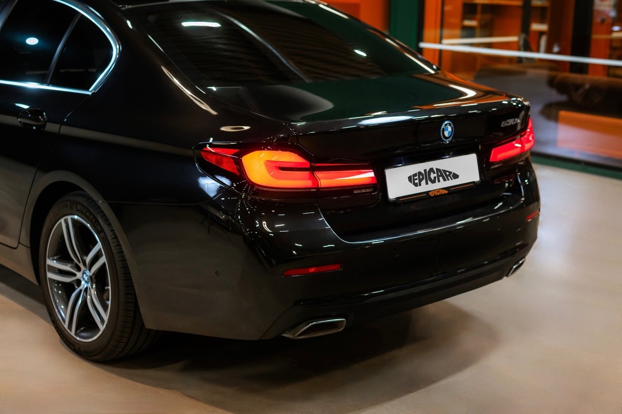 BMW 530 e Sedan Steptronic LCI / Drag 2022, photo 4/10