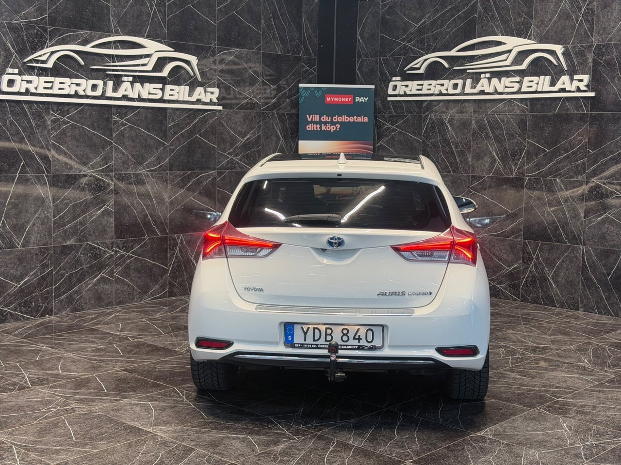 Toyota Auris Hybrid e-CVT Active 2016, bild 2/10