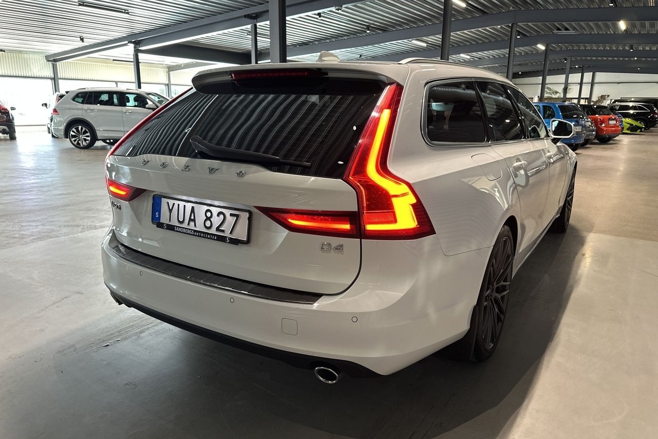 Volvo V90 2018, photo 4/10