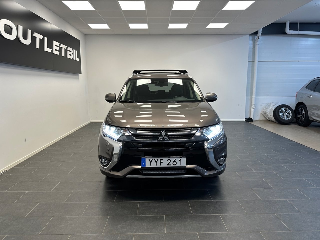 Mitsubishi Outlander 2018, bild 4/10
