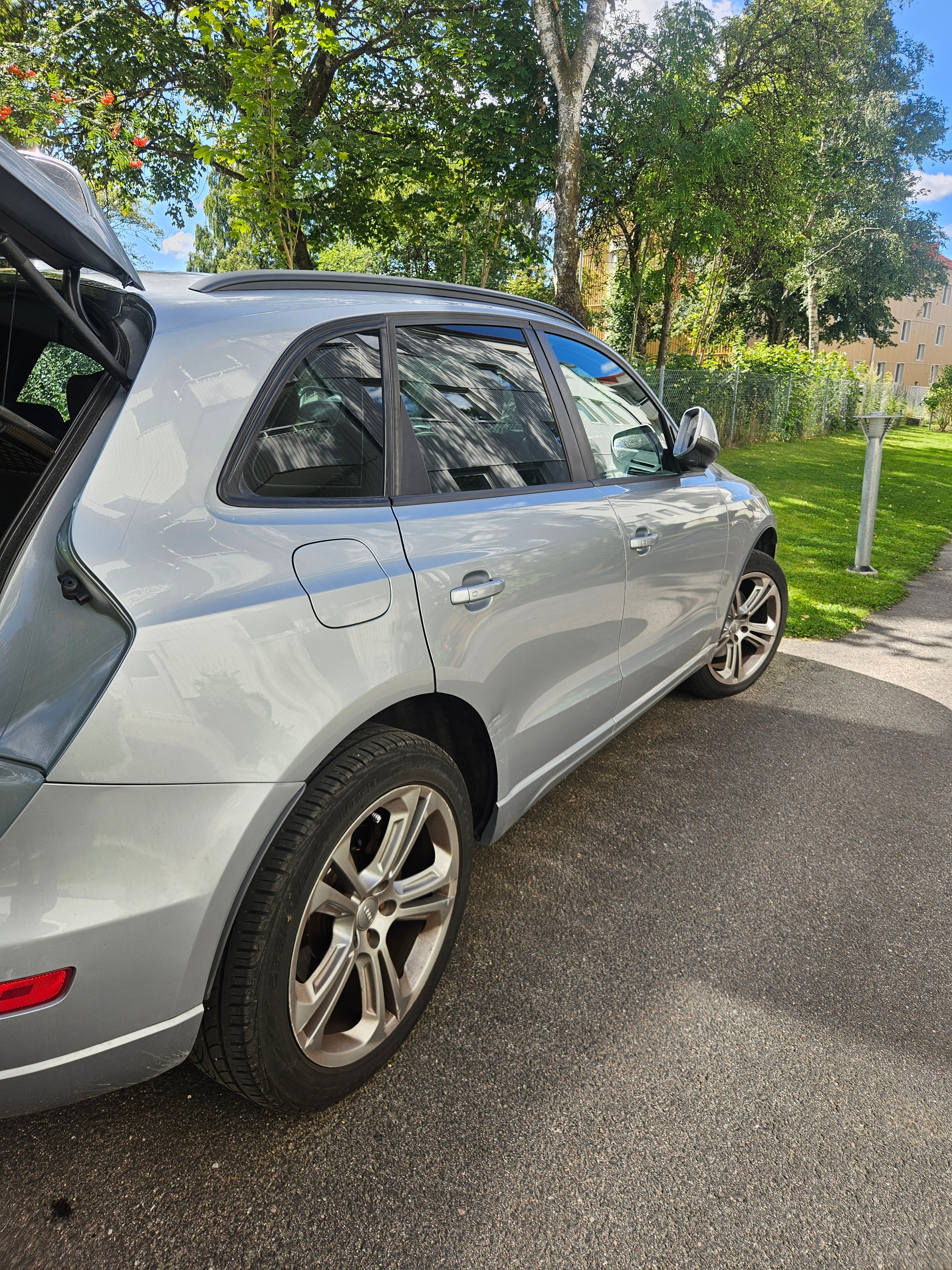 Audi Q5 3.0 TDI V6 DPF quattro S Tronic 2010, bild 4/8