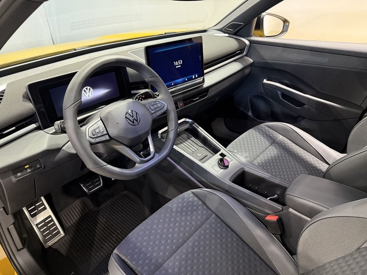 Volkswagen T-Roc R-Line 1.5 2026, bild 7/10