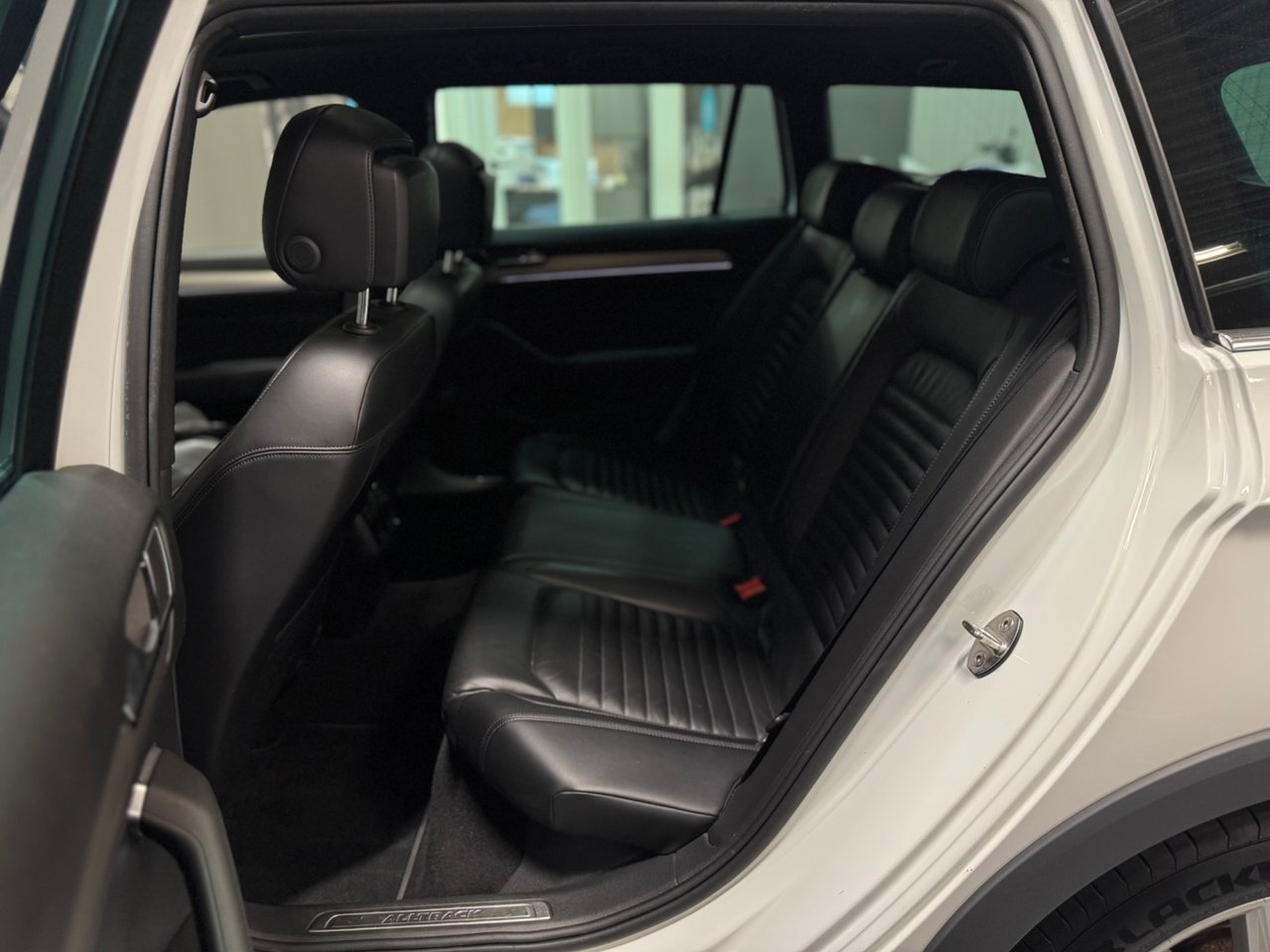 Volkswagen Passat 2019, bild 5/10