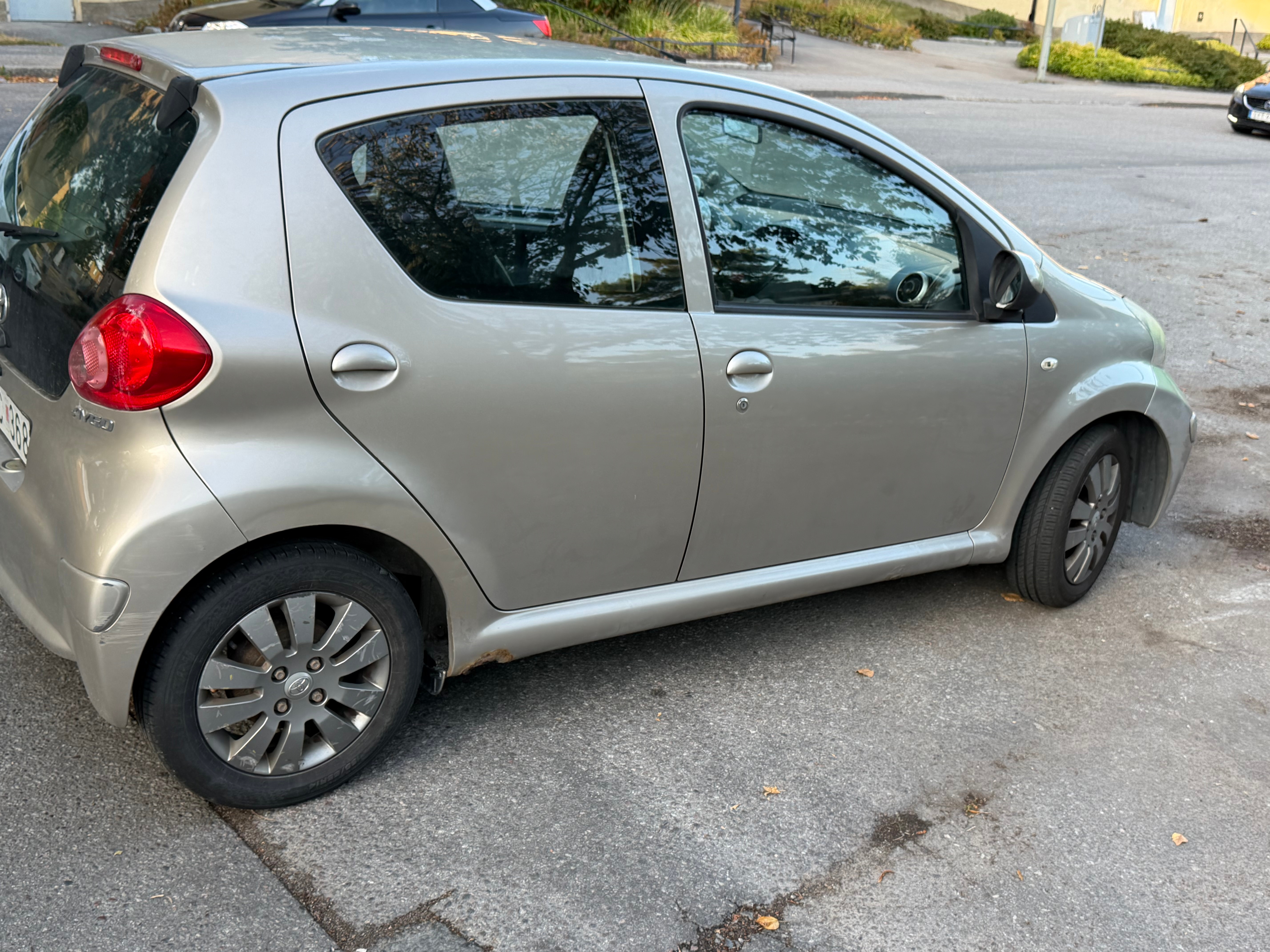 Toyota Aygo 5-dörrar 1.0 VVT-i MultiMode 2008, bild 3/7