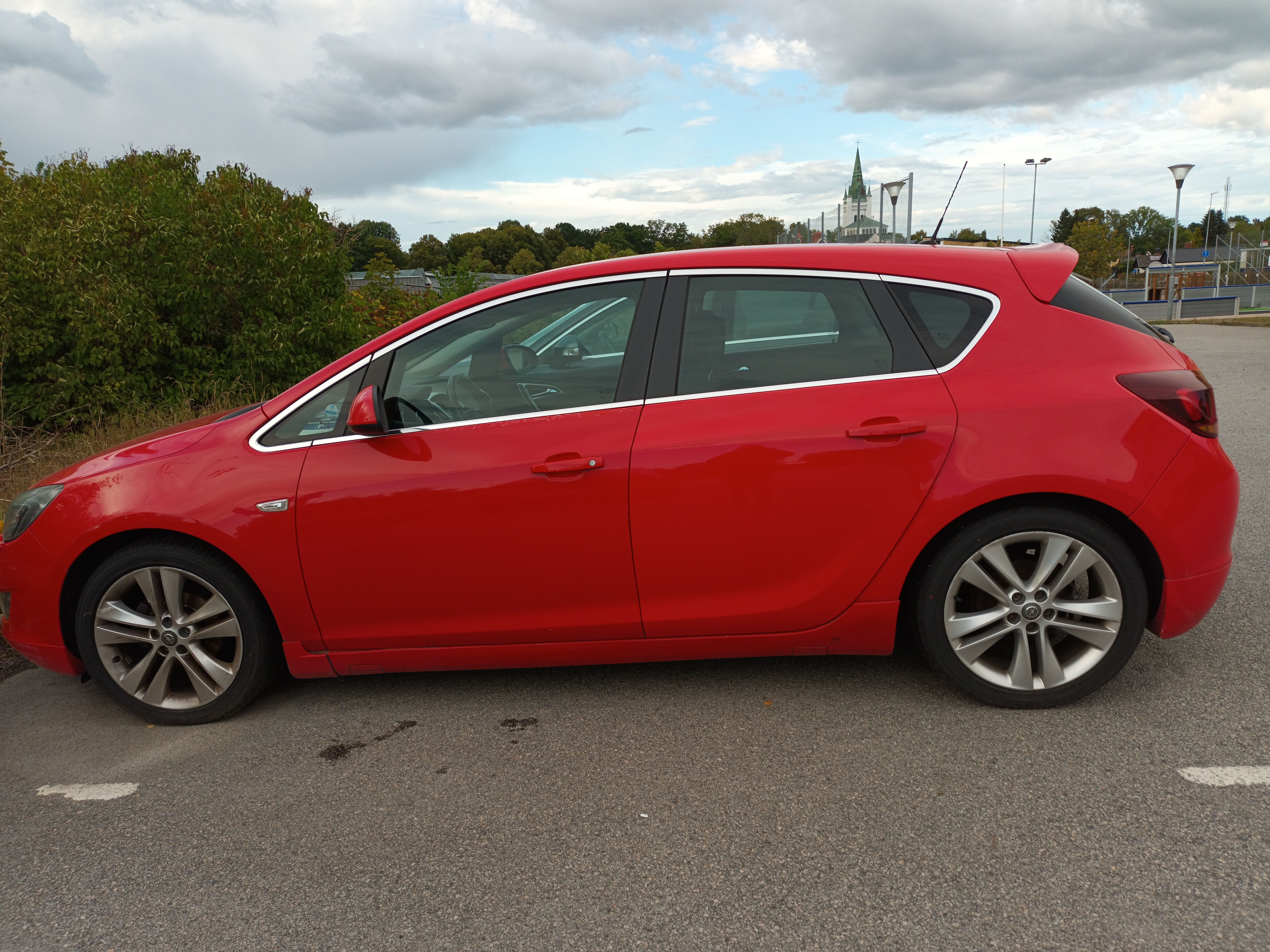 Opel Astra AB Halvkombi 2010, bild 2/3