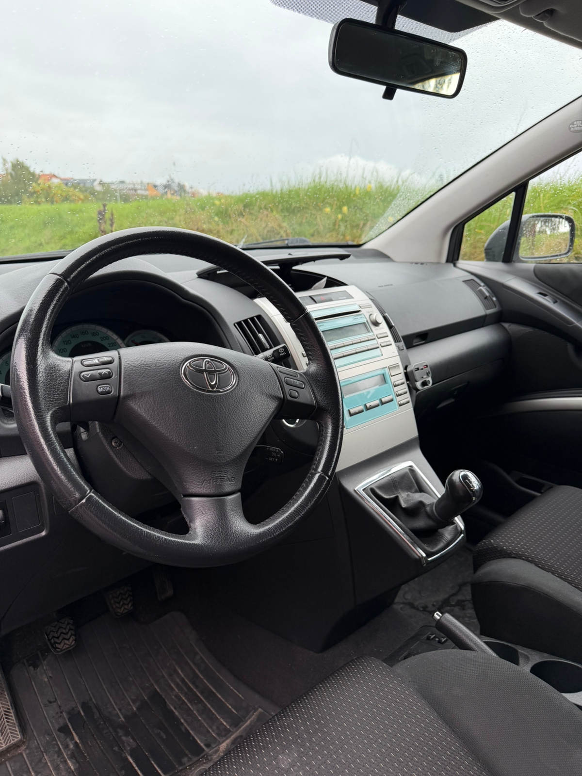 Toyota Corolla Verso 1.8 VVT-i Manuell 2008, bild 4/5