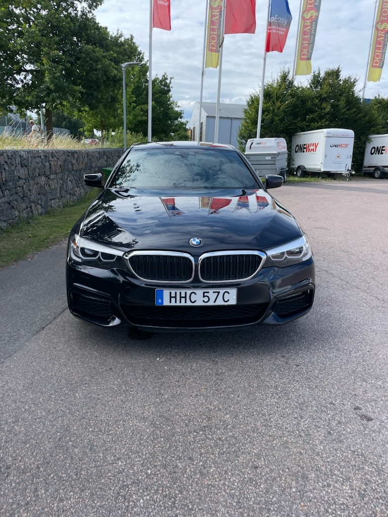 BMW 530 2020, photo 2/4