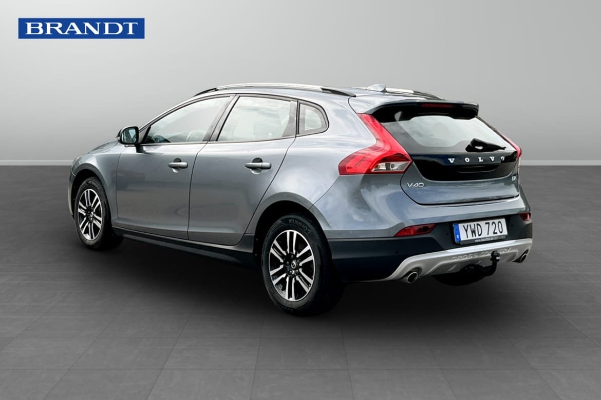 Volvo V40 Cross Country 2018, bild 2/9