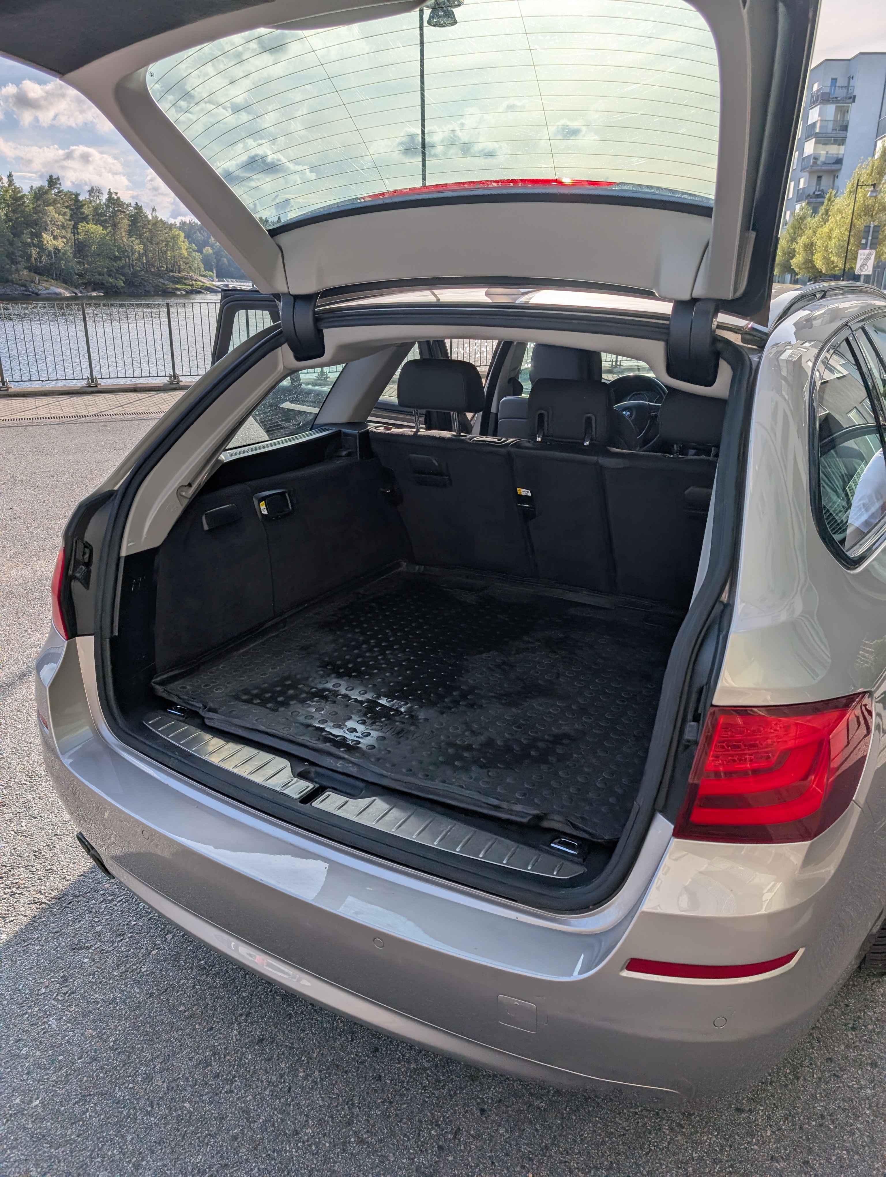 BMW 525 d xDrive Touring Steptronic 2013, bild 4/7