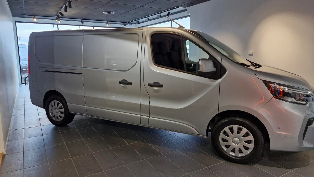 Nissan Primastar Från 4.087:- ex moms 2026, bild 2/10