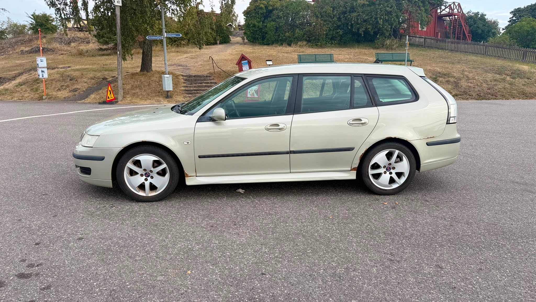 Saab 9-3 SportCombi 2.0 T Manuell 2006, bild 2/10