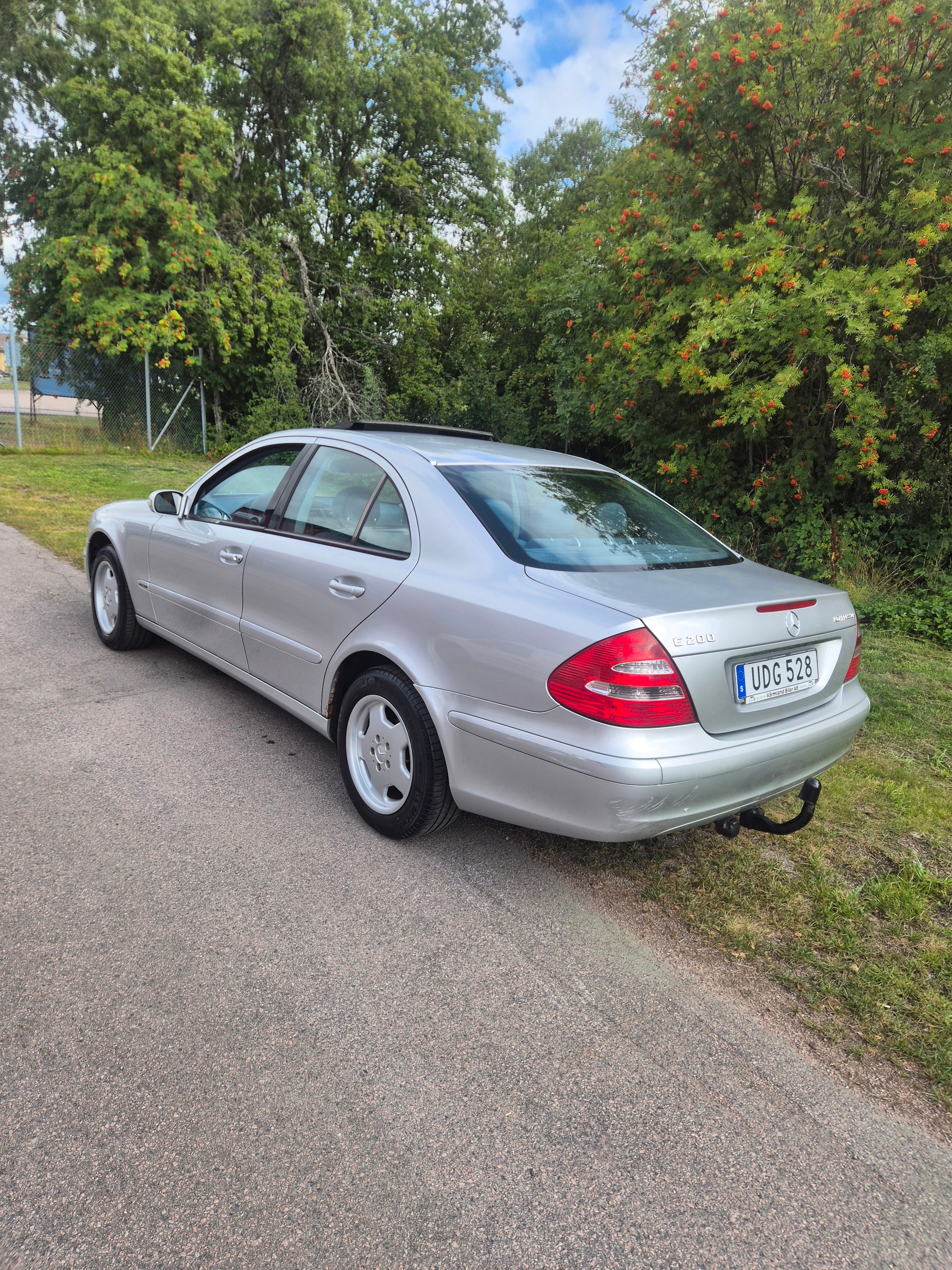 Mercedes-Benz E 200 Kompressor Manuell 2003, bild 4/6