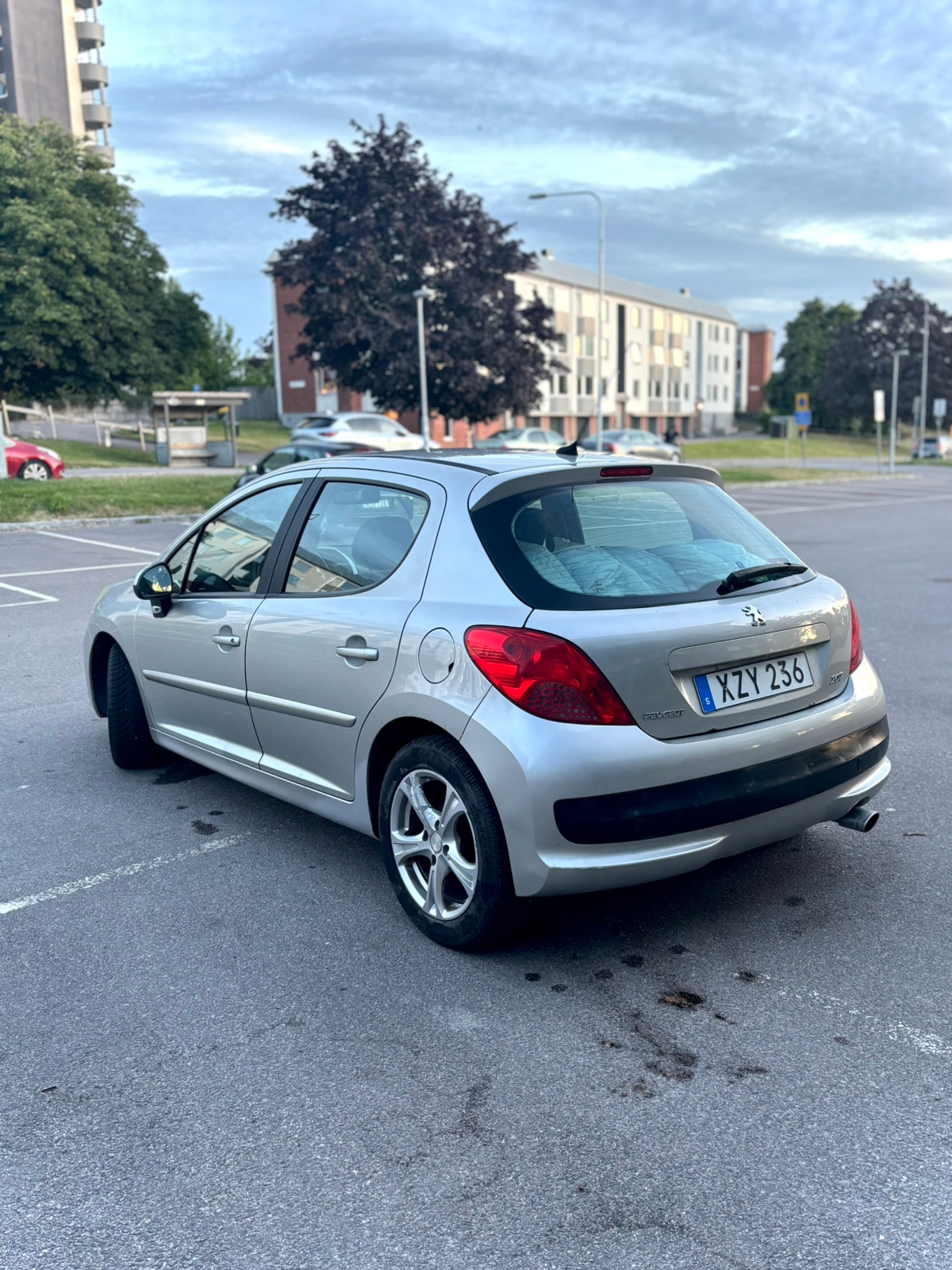 Peugeot 207 5-dörrar 1.6 Manuell 2007, kuva 2/8