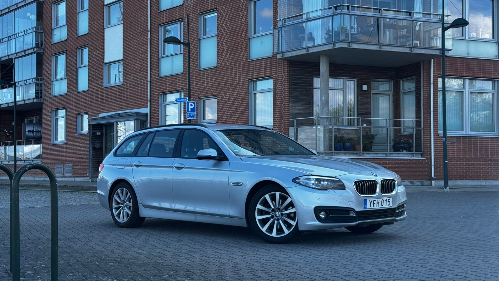 BMW 520 d xDrive Touring Steptronic 2017, bild 5/10