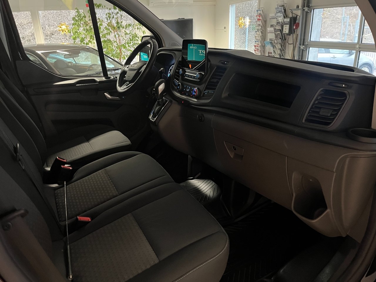 Ford Transit Custom 2023, photo 6/8