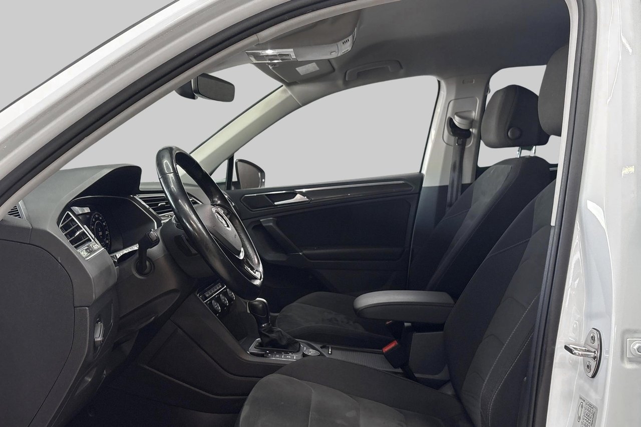 Volkswagen Tiguan 2017, kuva 7/10