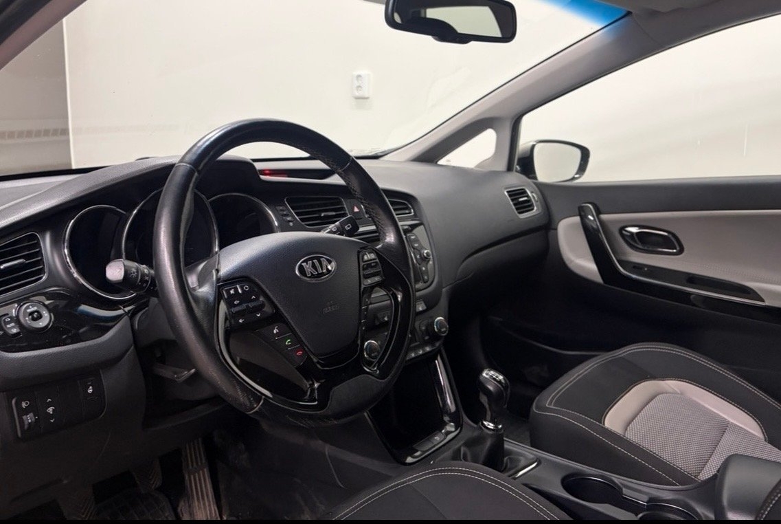 Kia Ceed 2015, photo 7/9