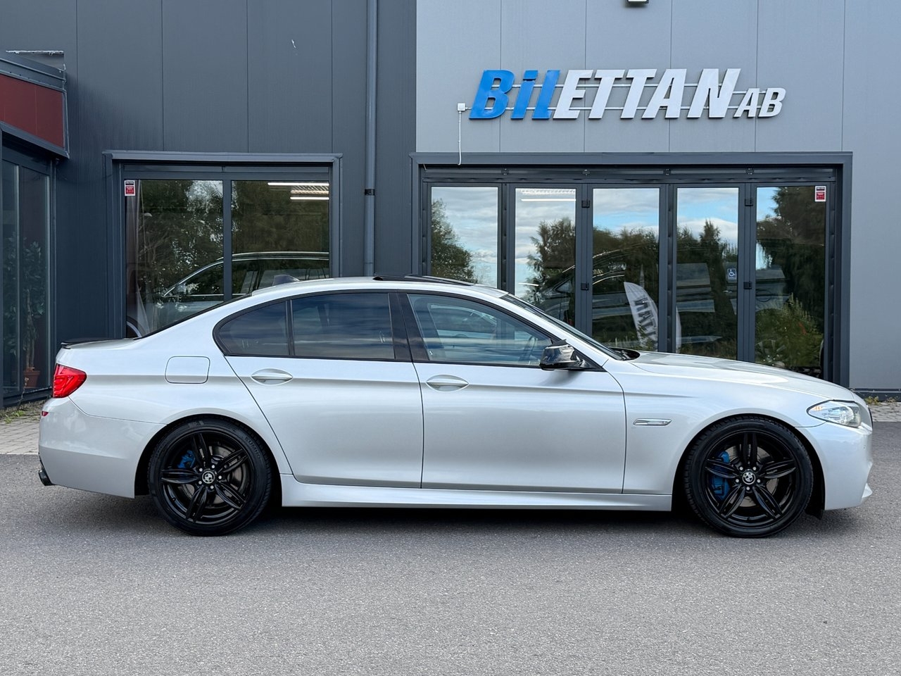 BMW 525 2012, kuva 7/10
