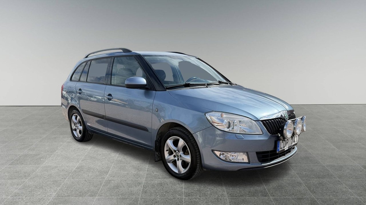Skoda Fabia 2011, bild 4/9