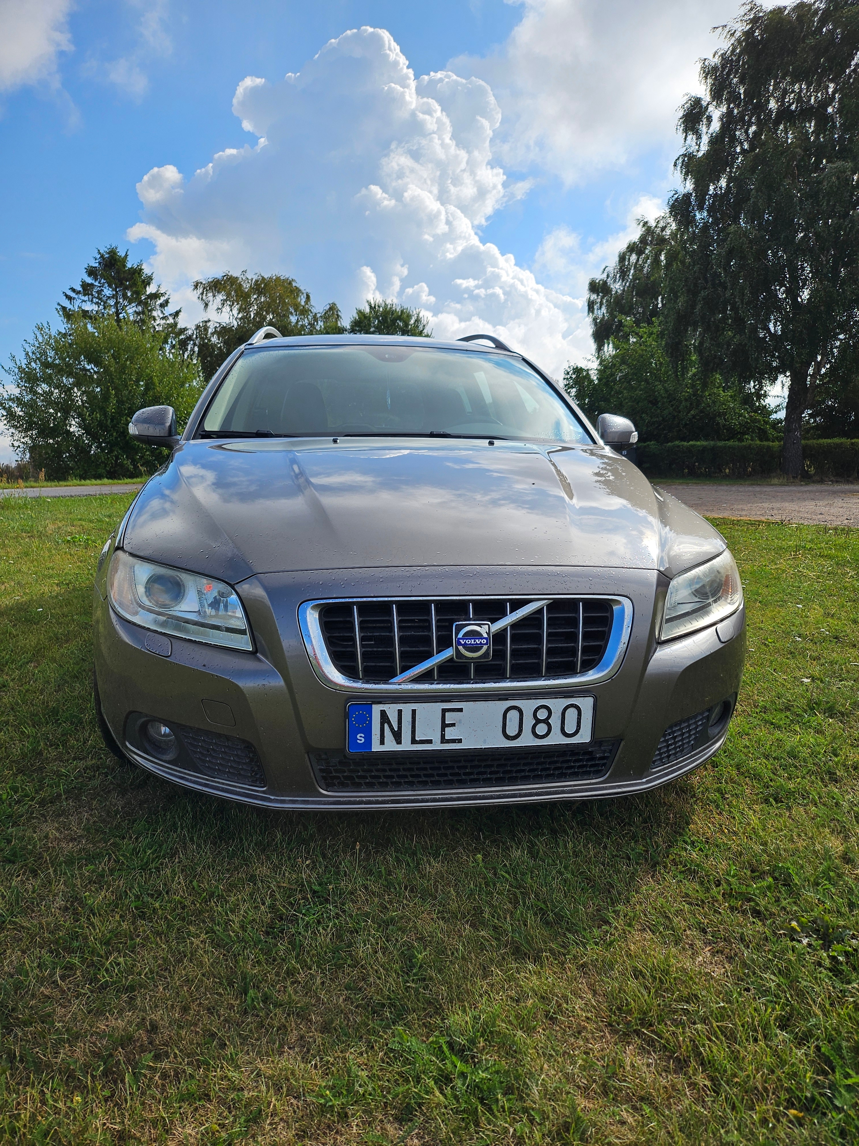 Volvo V70 2.4D Manuell 2009, bild 2/8