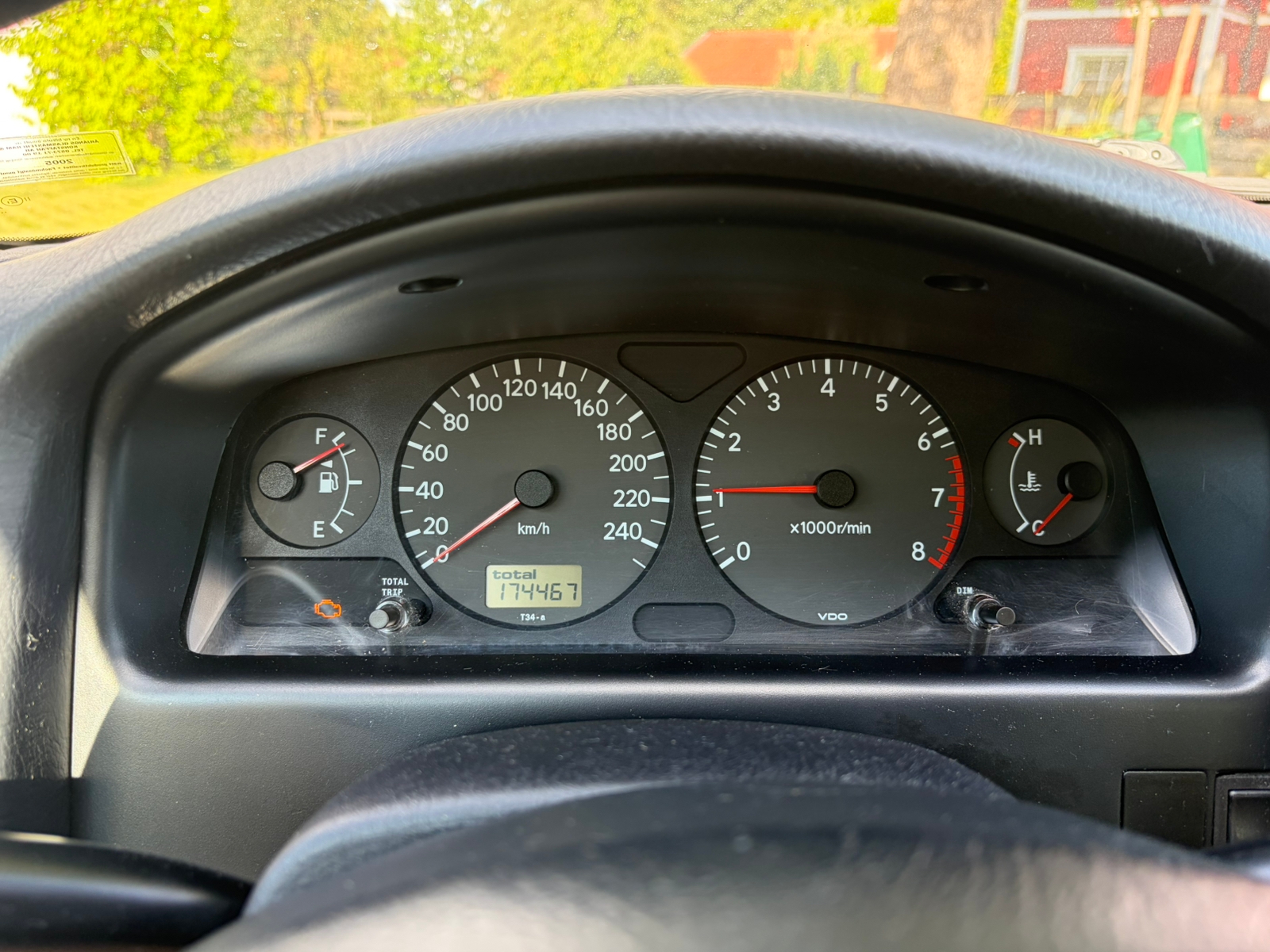 Toyota Avensis 2001, photo 5/5