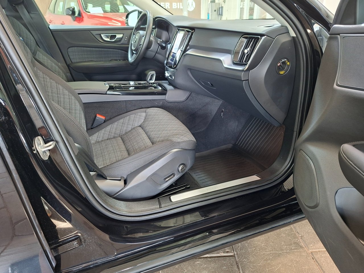 Volvo V60 2024, bild 6/10