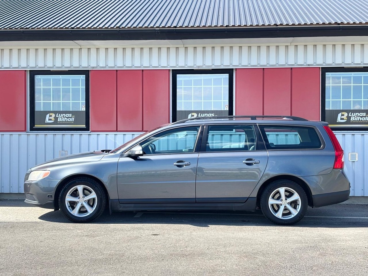 Volvo V70 2009, photo 3/10