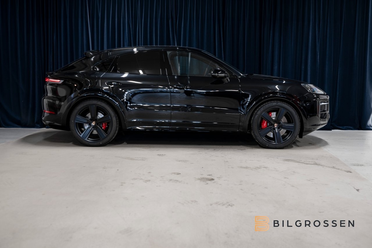 Porsche Cayenne GTS Coupé Kolfiber 2026, bild 5/10
