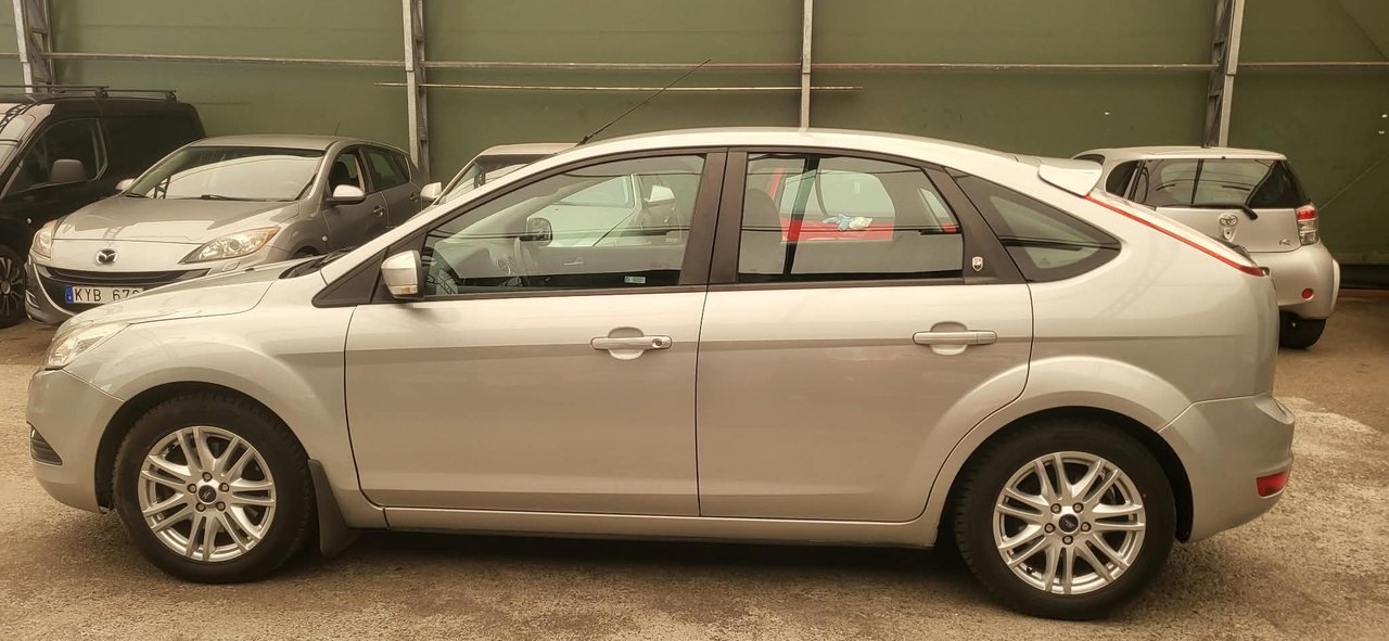 Ford Focus 5-dörrars 2.0 Ghia Dragkrok 2008, bild 5/10
