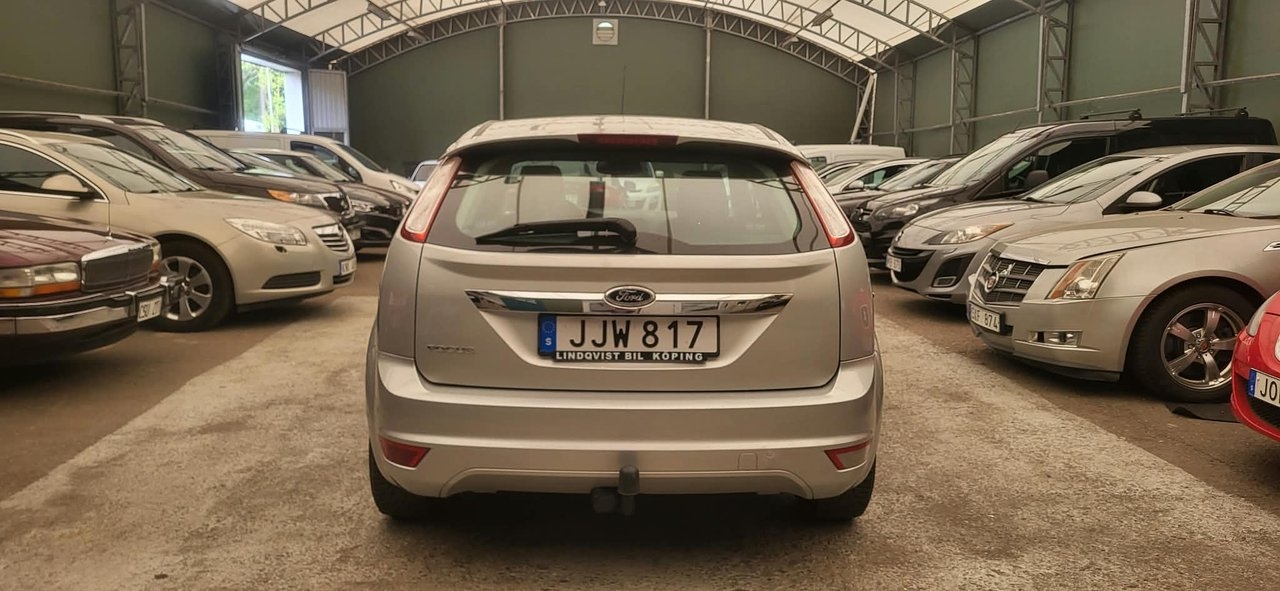 Ford Focus 5-dörrars 2.0 Ghia Dragkrok 2008, bild 7/10