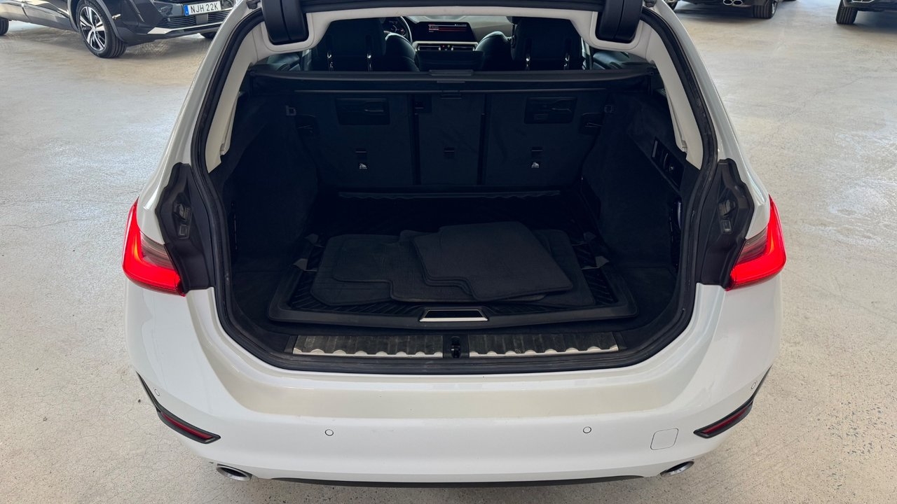 BMW 320 d xDrive Touring Sportline 2021, photo 5/10