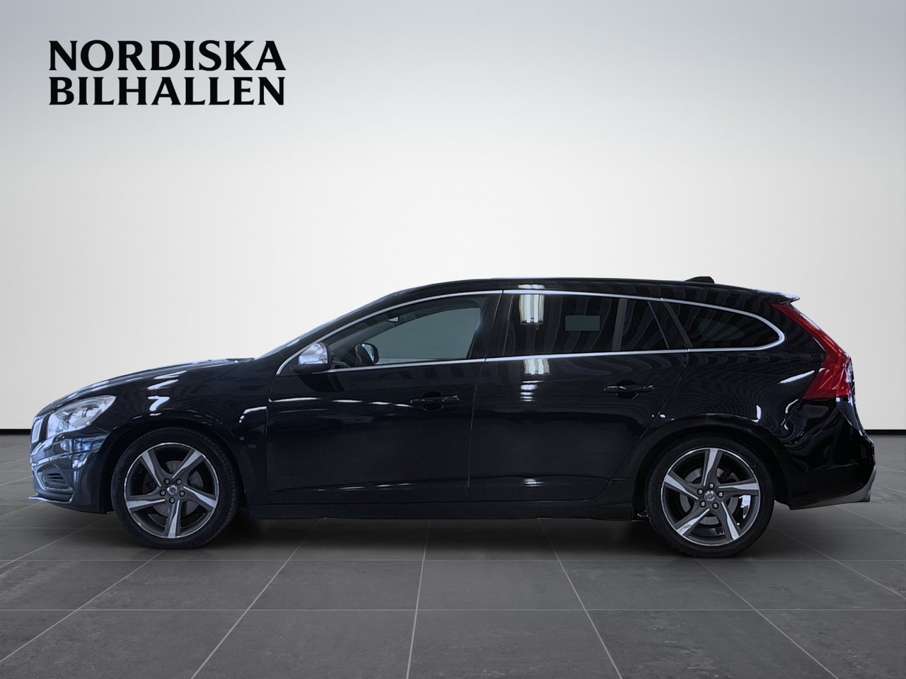 Volvo V60 D3 Geartronic R-Design 2012, bild 4/10