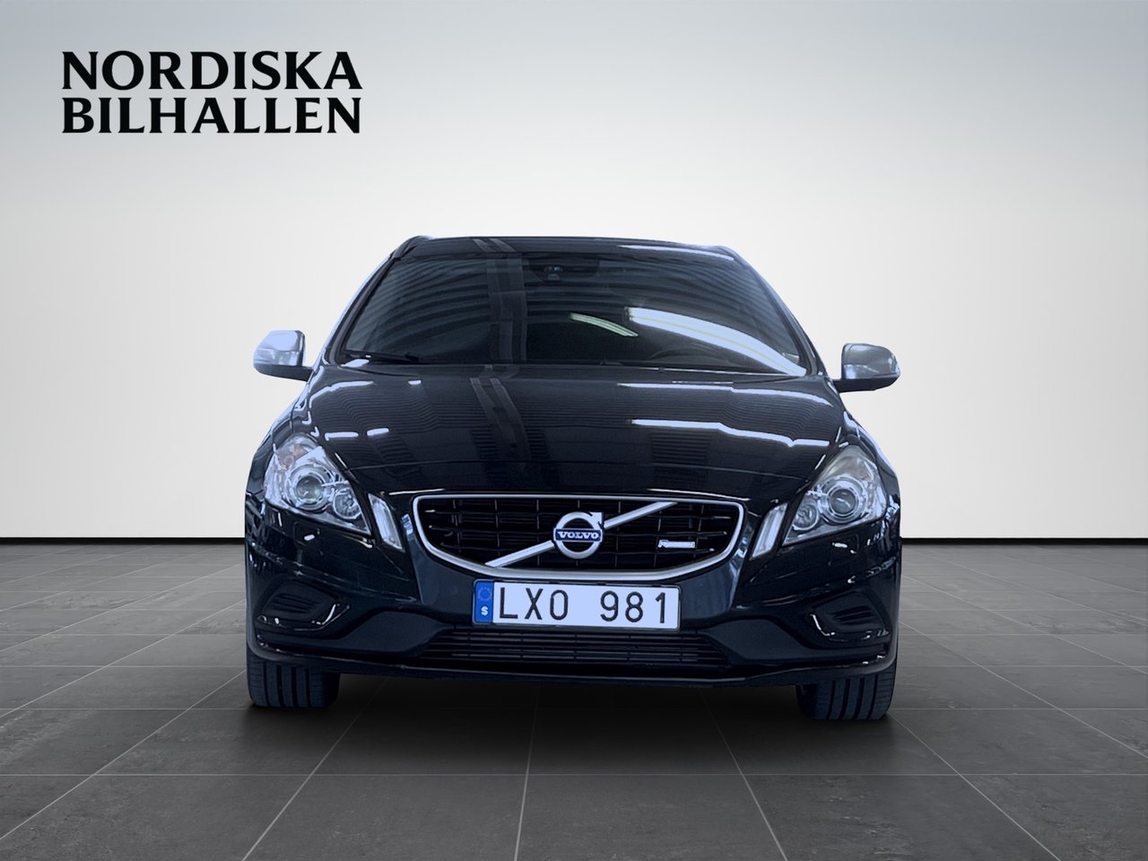 Volvo V60 D3 Geartronic R-Design 2012, bild 2/10