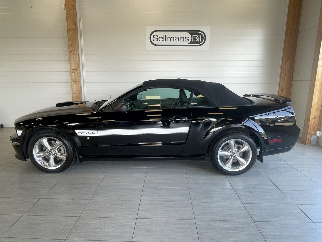 Ford Mustang GT Convertible 2009, bild 5/10