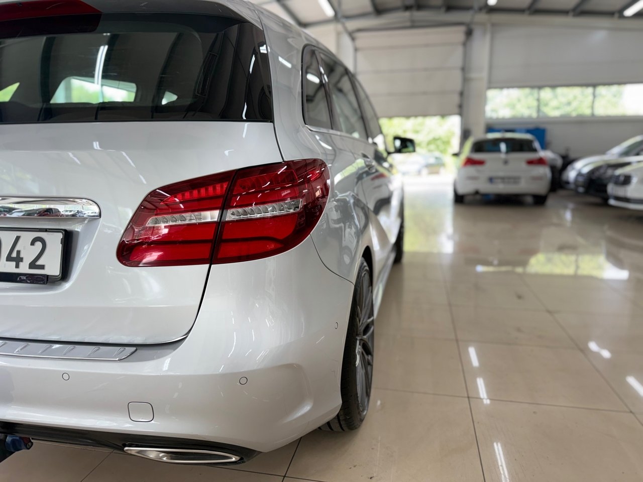 Mercedes-Benz B 180 d AMG Sport 2016, bild 7/10