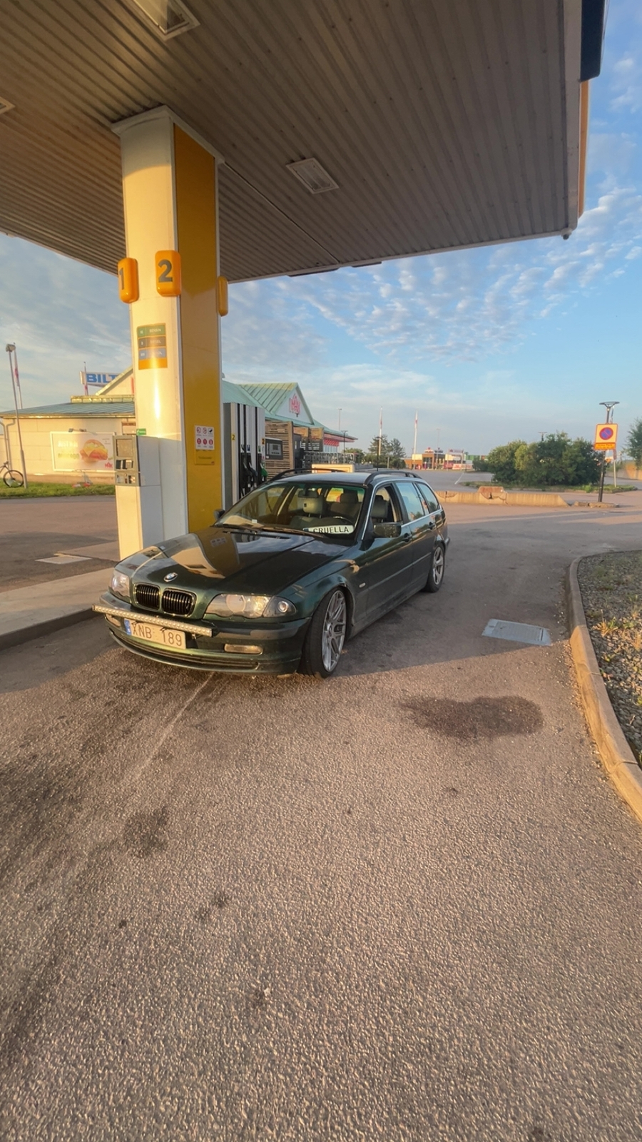 BMW 320