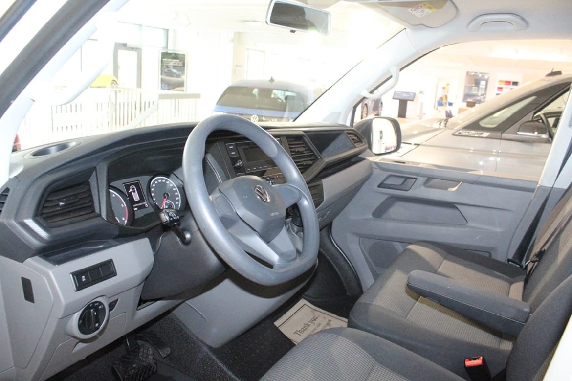 Volkswagen Transporter Kombi T30 2.0 2020, bild 6/15