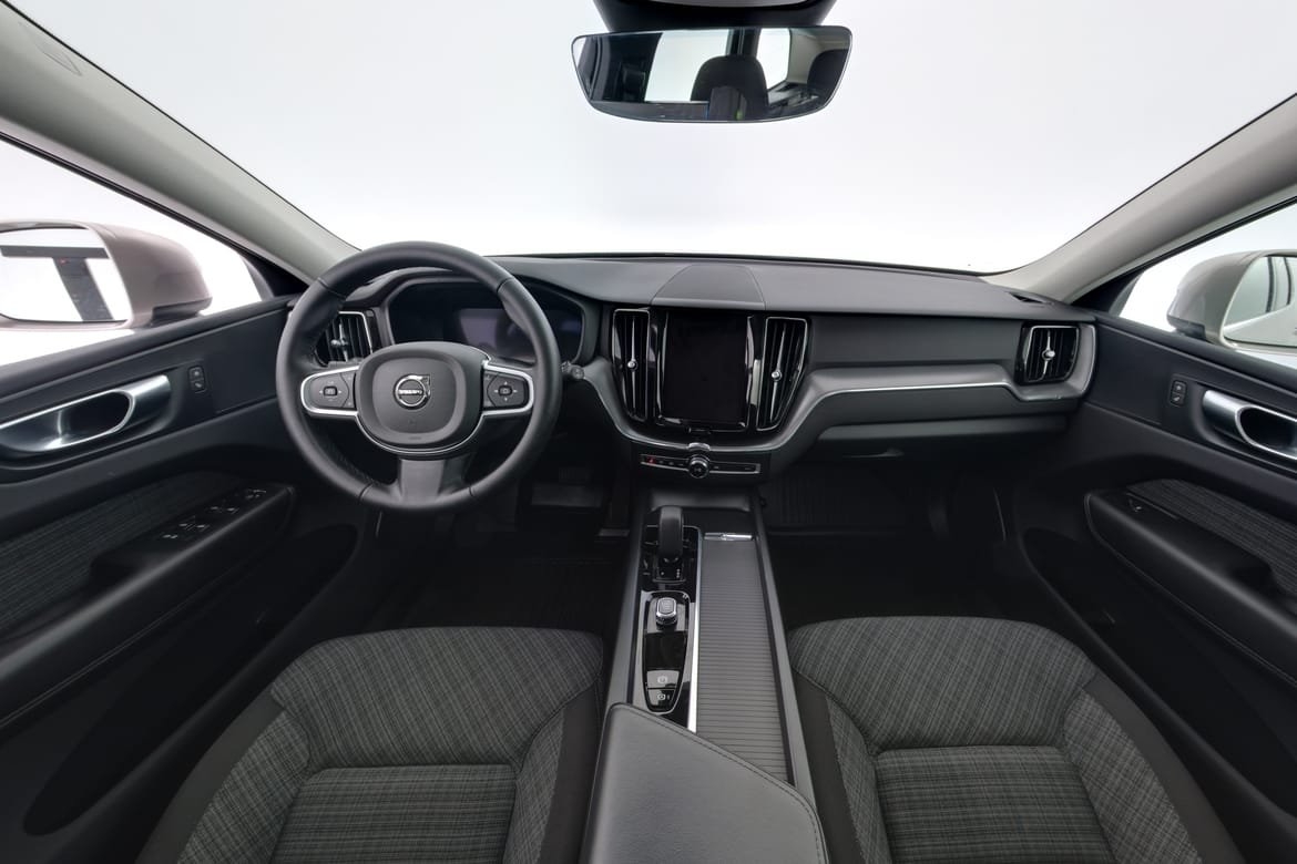 Volvo XC60 T6 Core Special Edition 2025, bild 7/16