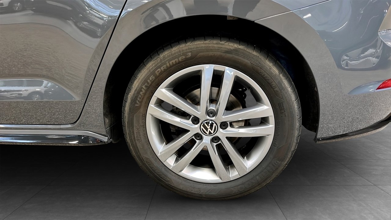 Volkswagen Touran 2023, bild 6/11