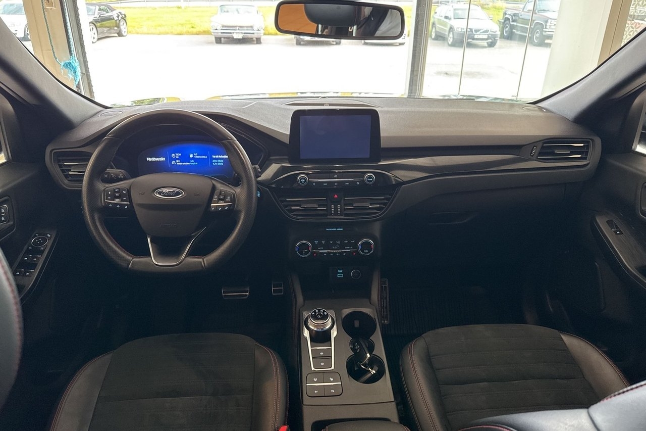 Ford Kuga Plug-In Hybrid E-CVT ST-Line 2020, kuva 7/22