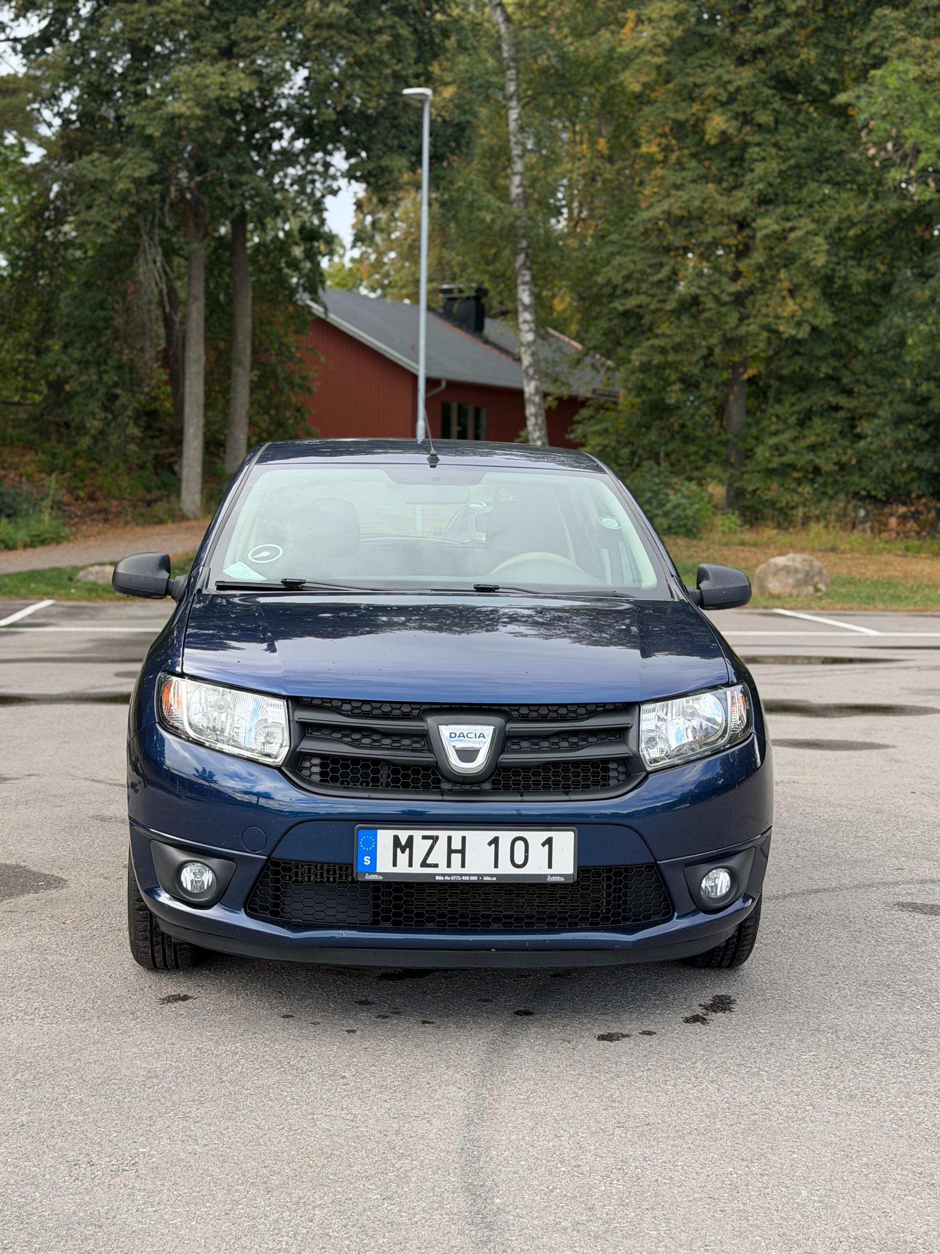 Dacia Sandero 0.9 TCe Manuell 2016, bild 2/10